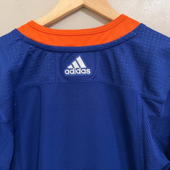 Adidas NHL New York Islanders Authentic Home Hockey Jersey GT5618 Mens $180 - Picture 7 of 11